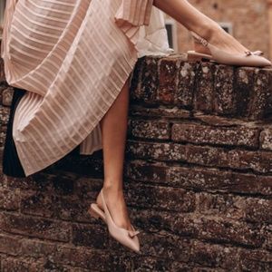 Natalie Sling | Sarah Flint